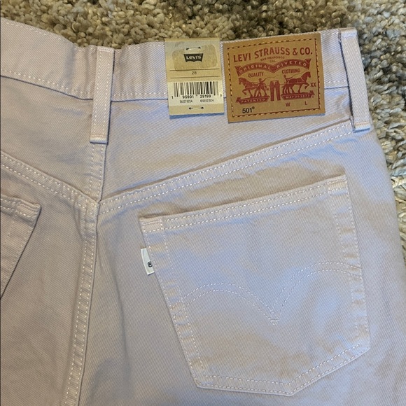 Levi 501 high rise 5 button closure lavender shorts size 28 NWT - Picture 7 of 8